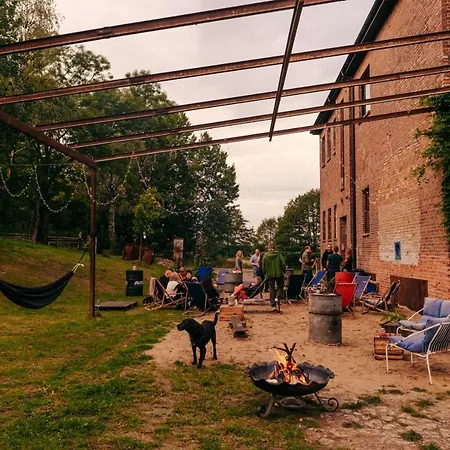 Camp Gorzelnia キャンプ場 Gwieździn